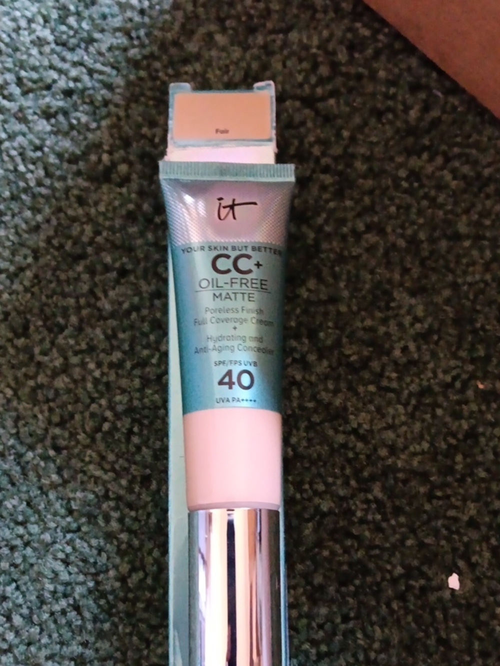 IT Cosmetics CC+ Oil-Free Matte Cream Color Fair Spf 40.  1.08oz.